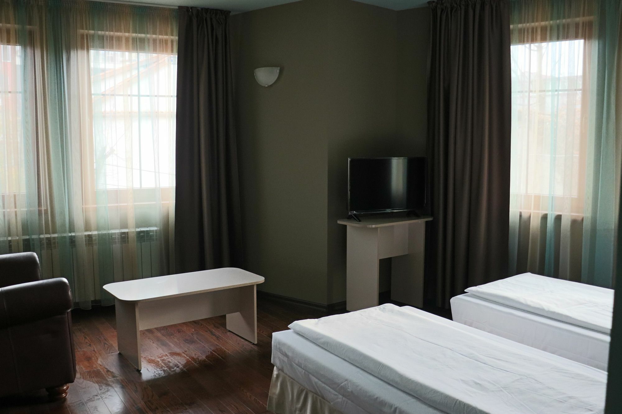 Roots Hotel And Wine Bar بلوفديف المظهر الخارجي الصورة
