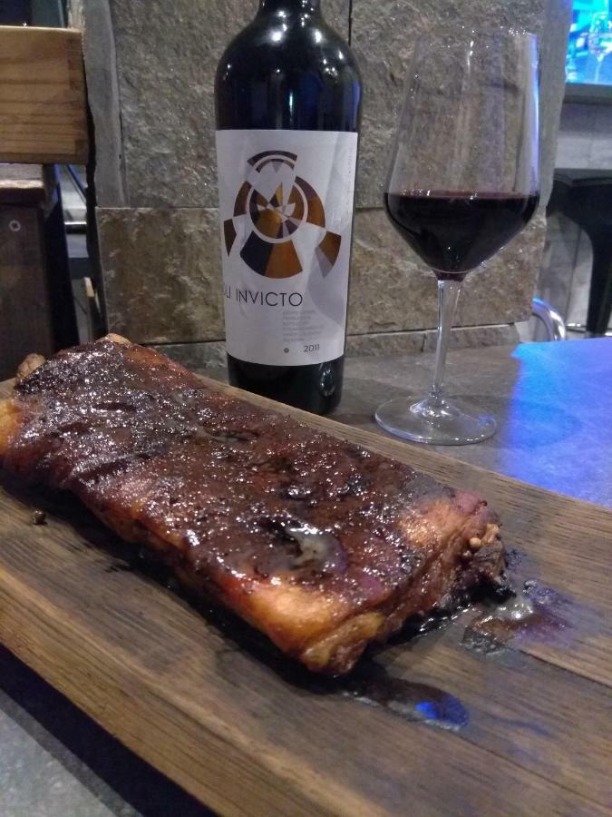 Roots Hotel And Wine Bar بلوفديف المظهر الخارجي الصورة